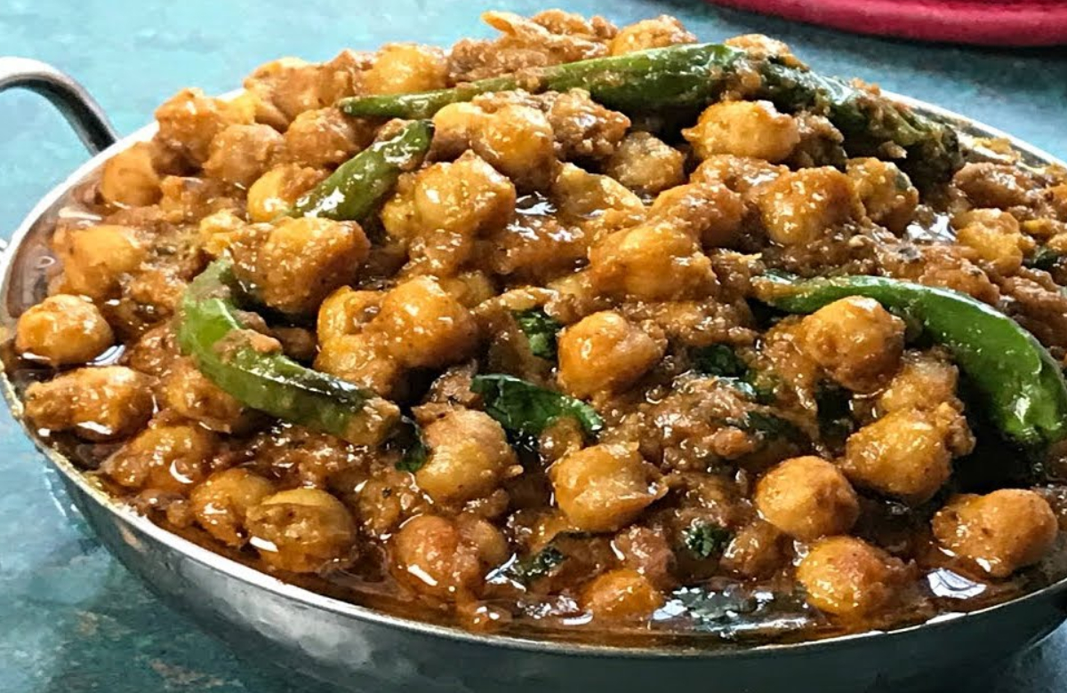 tasty vellakadala curry