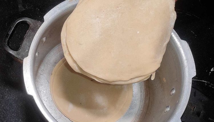 Chapati-Making-Pressure-Cooker