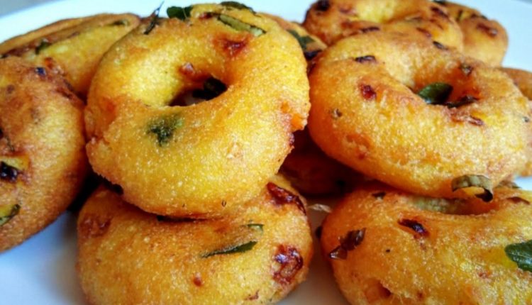 Tasty Instant Rava Vada Recipe