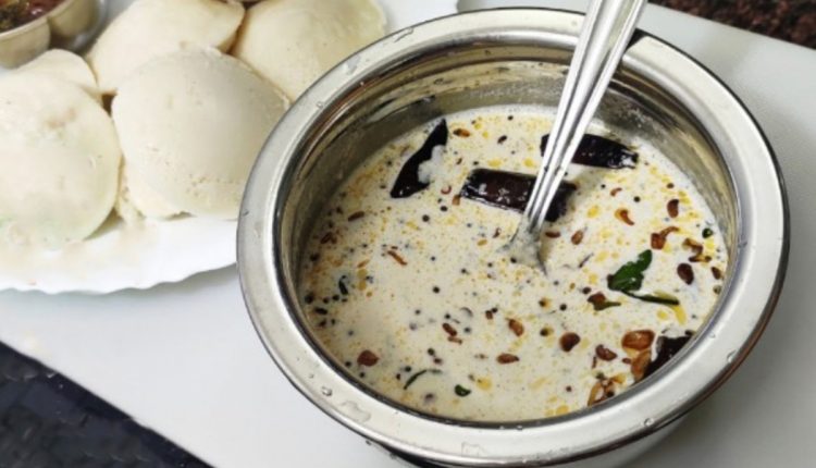 Tasty Kerala Style Coconut Chutney Recipe