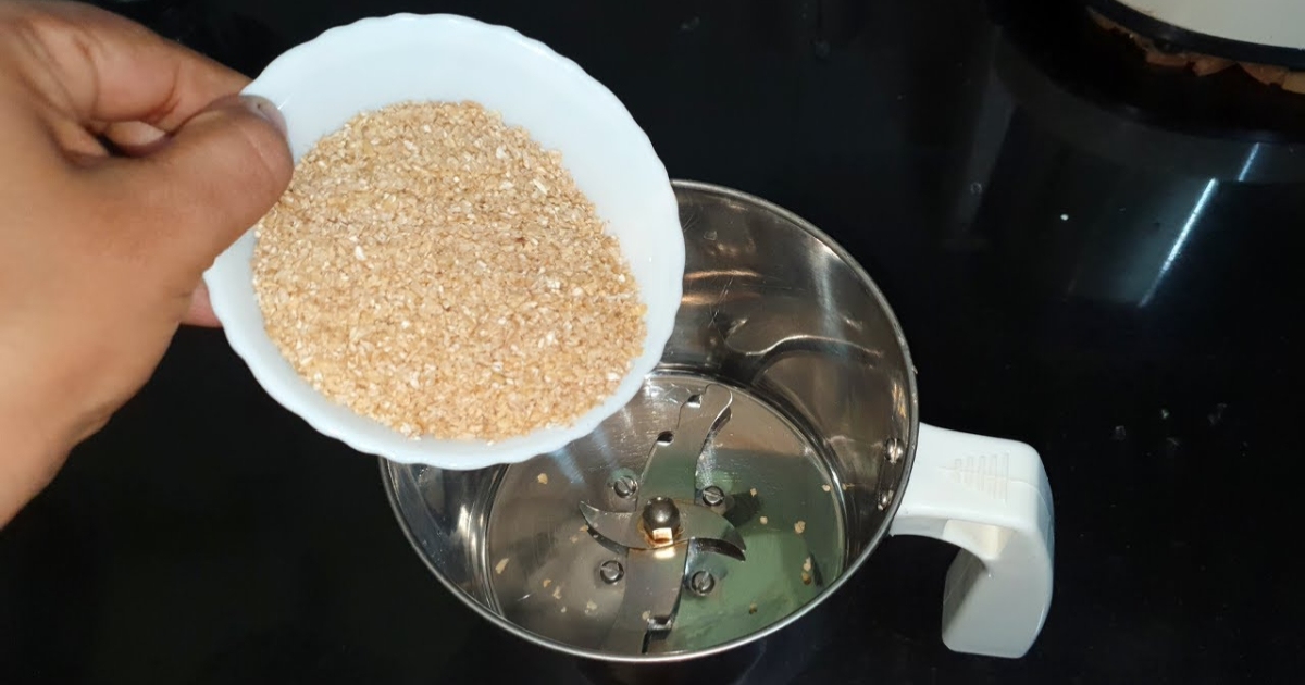 Easy And Tasty Broken Wheat Kinnathappam