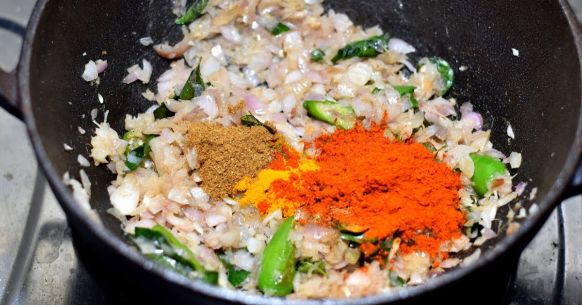 Kerala Style Naadan Chemmeen Thoran