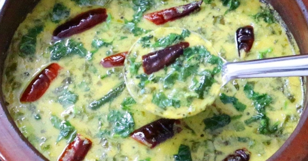 Kerala Style Spinach And Dal Curry